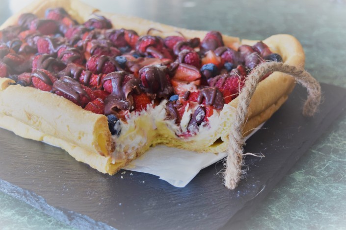 Mixed Berry Eclair (6)